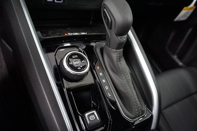 2026 Chevrolet Colorado Trail Boss - Photo 15