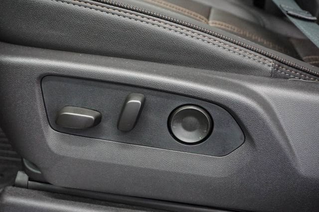 2026 Chevrolet Silverado 3500 HD High Country - Photo 8