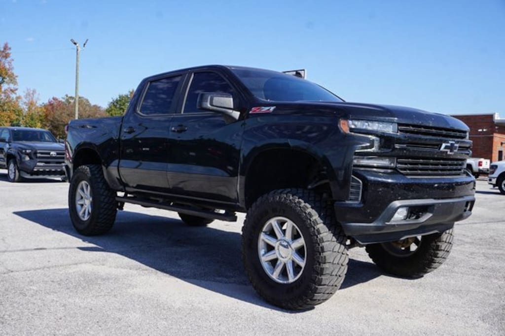 Used 2021 Chevrolet Silverado 1500 RST Truck Crew Cab