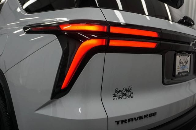 2026 Chevrolet Traverse LT - Photo 14
