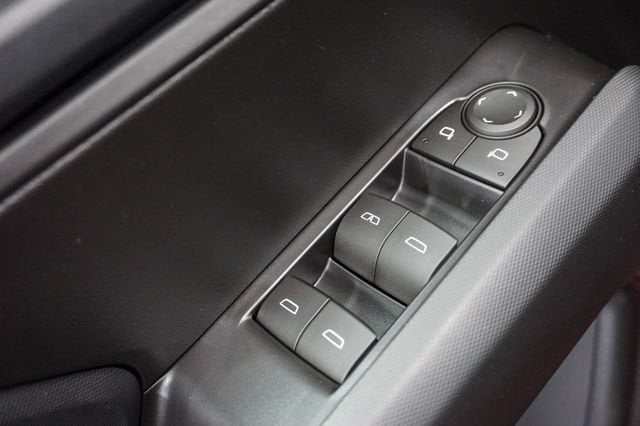 2026 Chevrolet Colorado Trail Boss - Photo 9