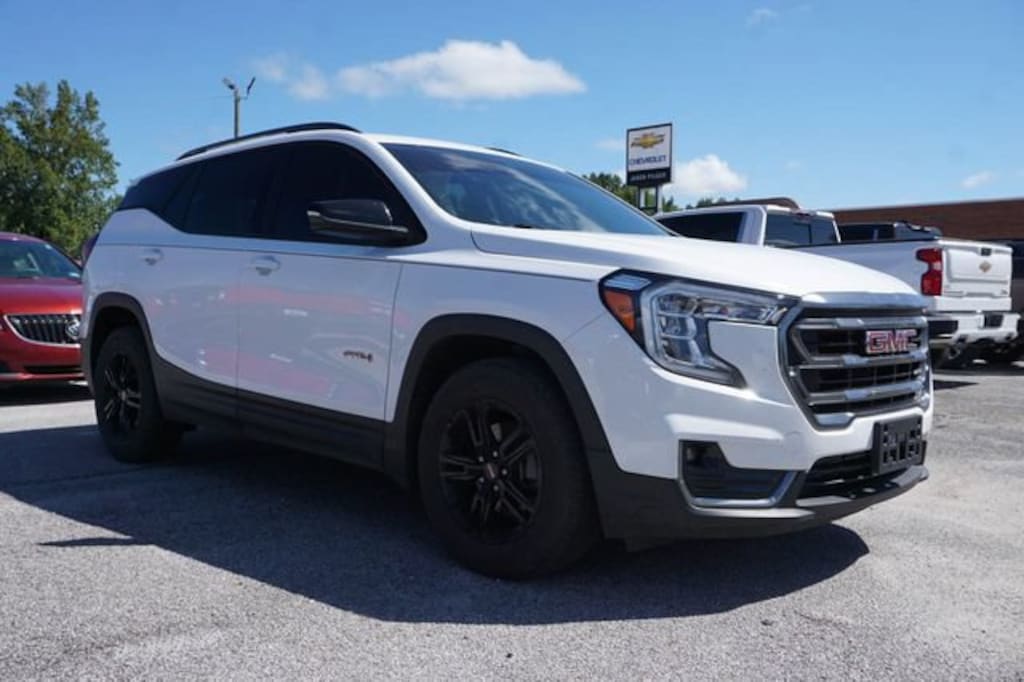 Used 2023 GMC Terrain AT4 SUV