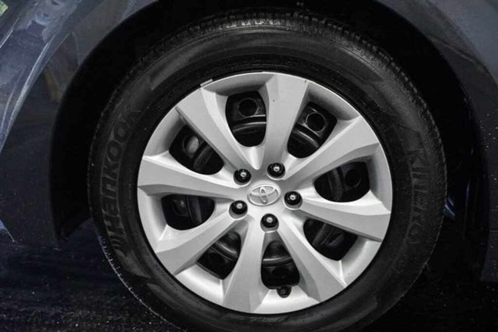 Used 2024 Toyota Corolla LE Sedan