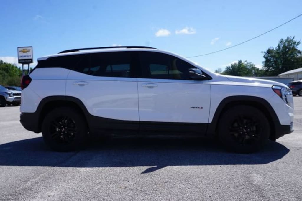 Used 2023 GMC Terrain AT4 SUV