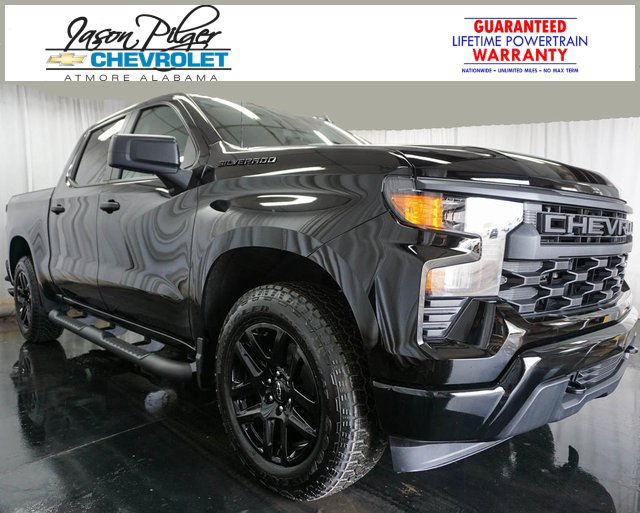 2026 Chevrolet Silverado Custom's photo