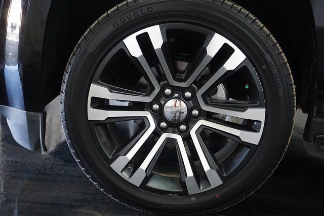 2019 Gmc Yukon SLT photo 3