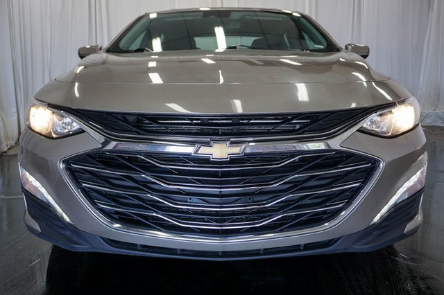 2024 Chevrolet Malibu 1LT photo 3