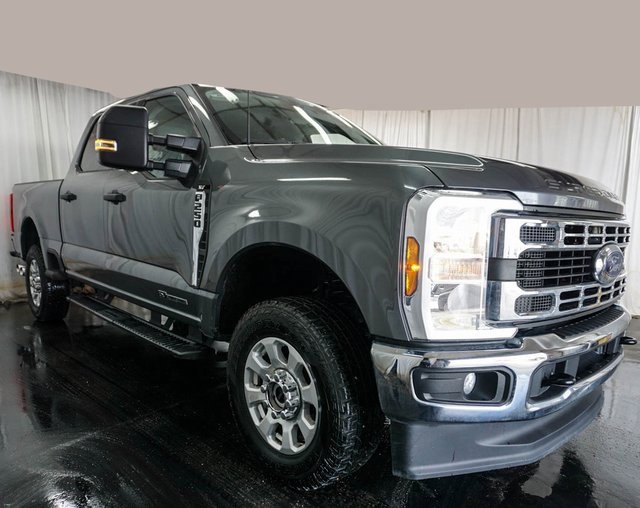 2024 Ford F-250 XLT photo 2