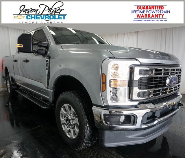 2024 Ford F-250 Super Duty XLT's photo