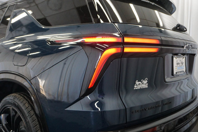 2027 Chevrolet Traverse RS - Photo 6