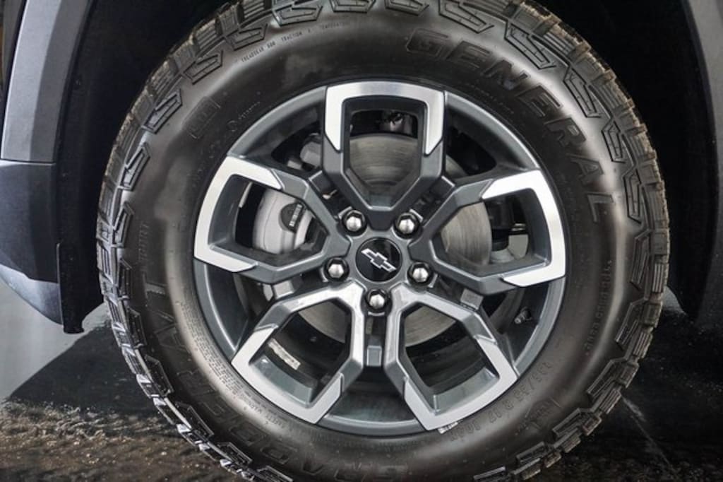 New 2026 Chevrolet Equinox Activ SUV