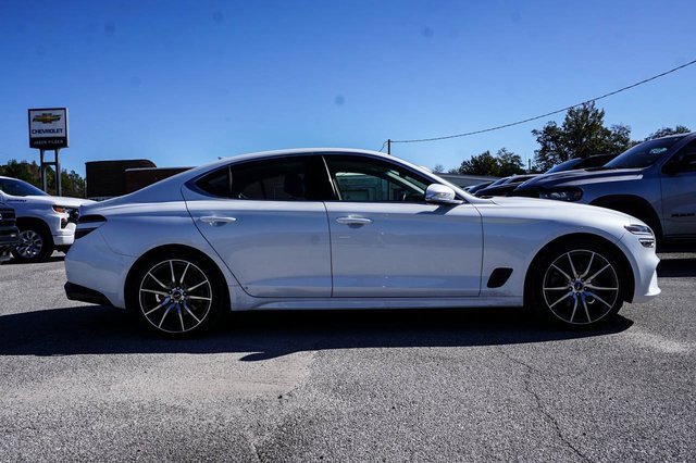 2023 Genesis G70 2.0T Sport Prestige photo 3