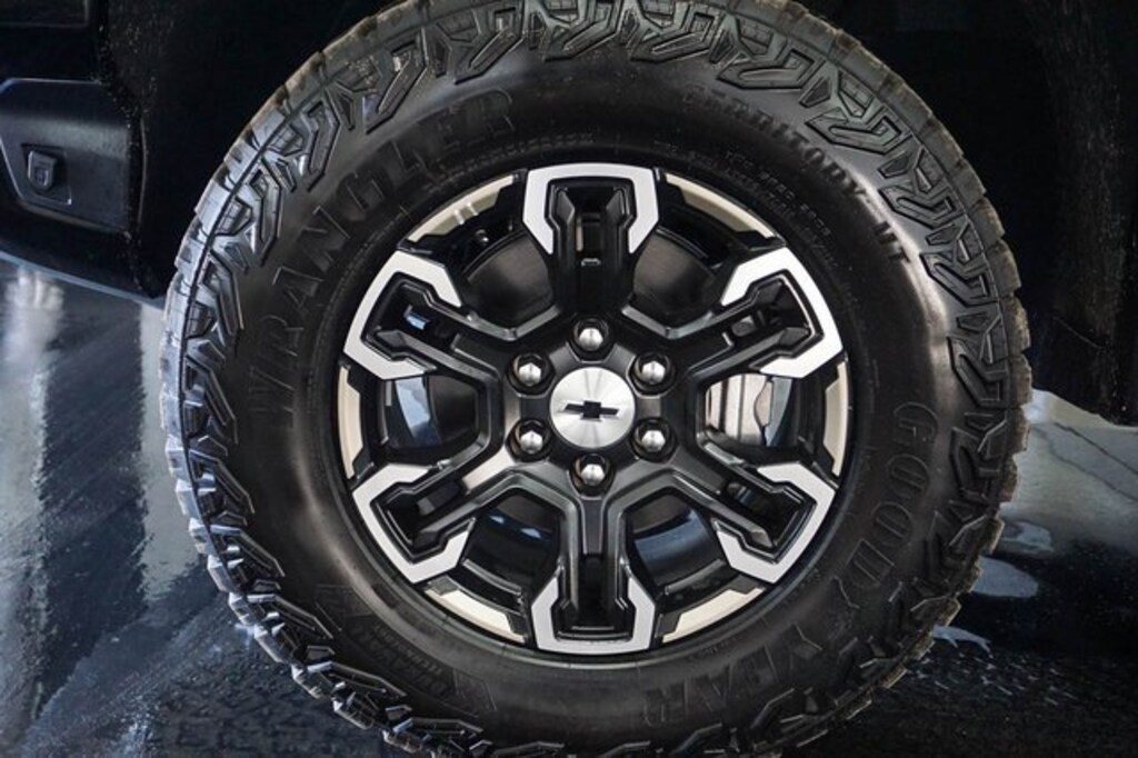 New 2026 Chevrolet Silverado 1500 ZR2 Truck