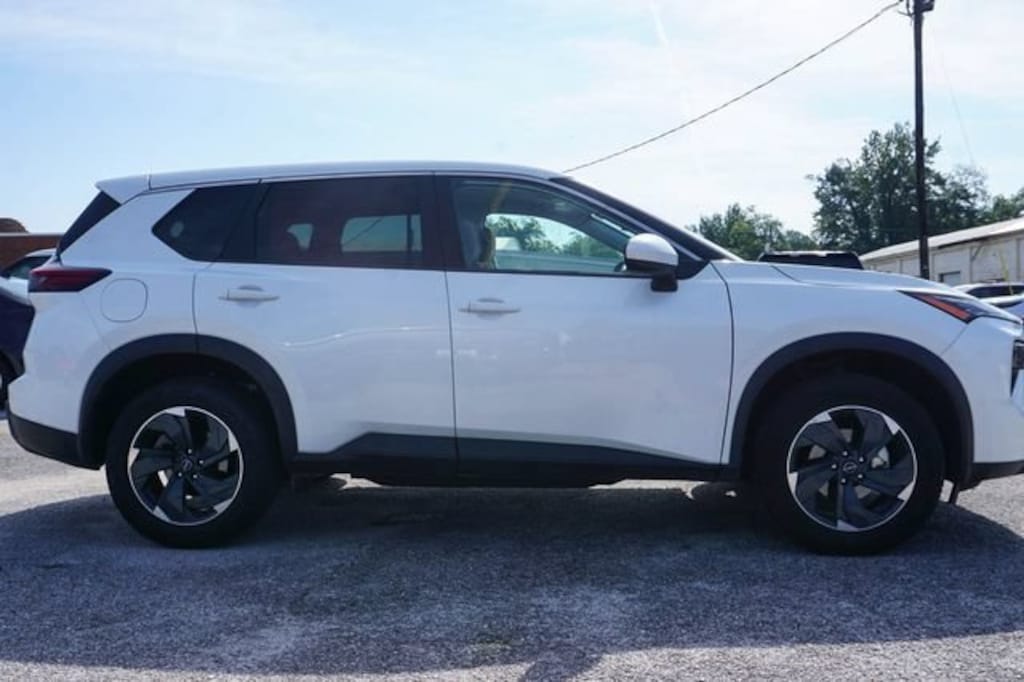 Used 2025 Nissan Rogue SV SUV