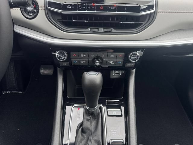 2026 Jeep Compass Limited - Photo 11