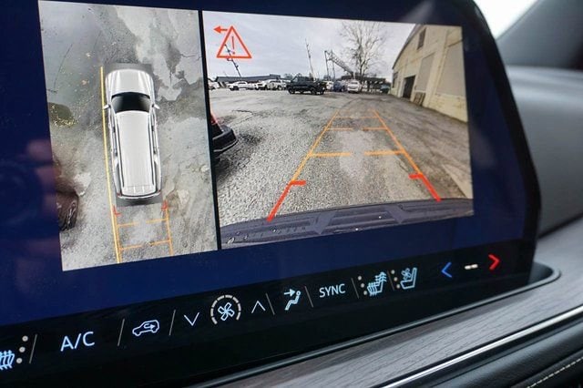 2026 Chevrolet Suburban Premier - Photo 30