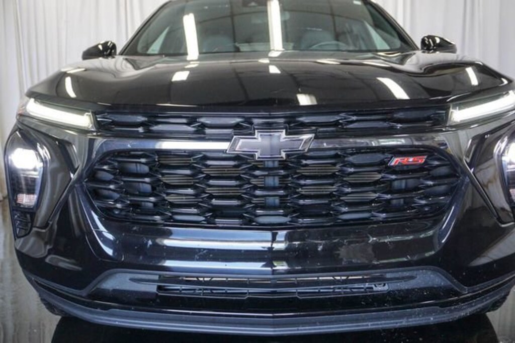 Used 2025 Chevrolet Trax 2RS SUV