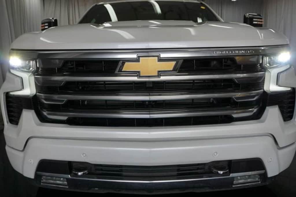 Used 2024 Chevrolet Silverado 1500 High Country Truck Crew Cab