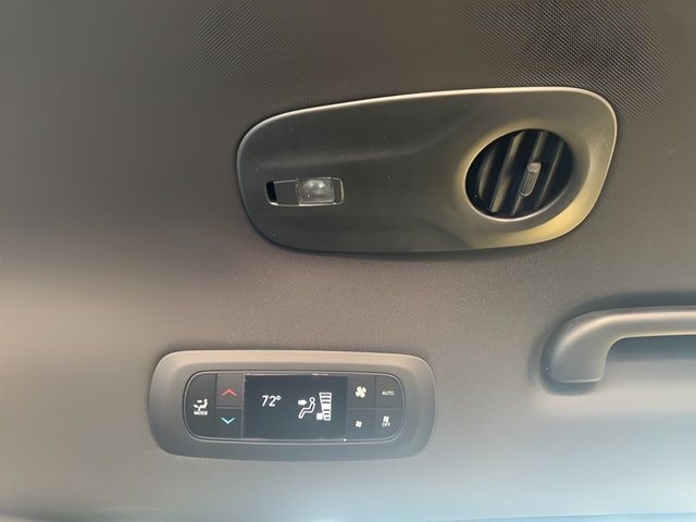 2026 Chrysler Voyager LX - Photo 17