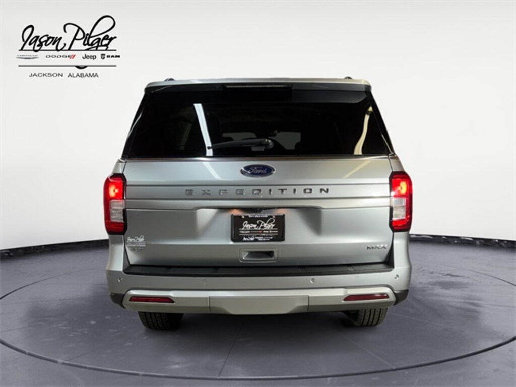 Used 2024 Ford Expedition Max XLT SUV