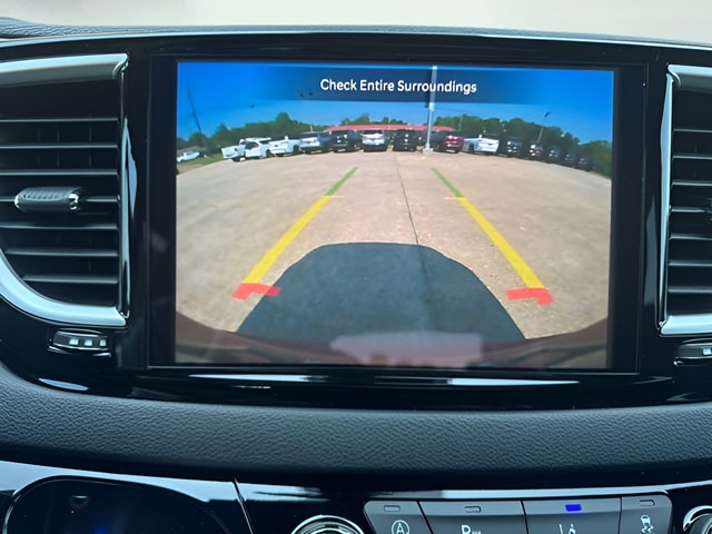 2026 Chrysler Voyager LX - Photo 32