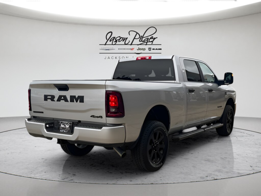 New 2026 Ram 2500 BIG HORN CREW CAB 4X4 6'4 BOX Pickup