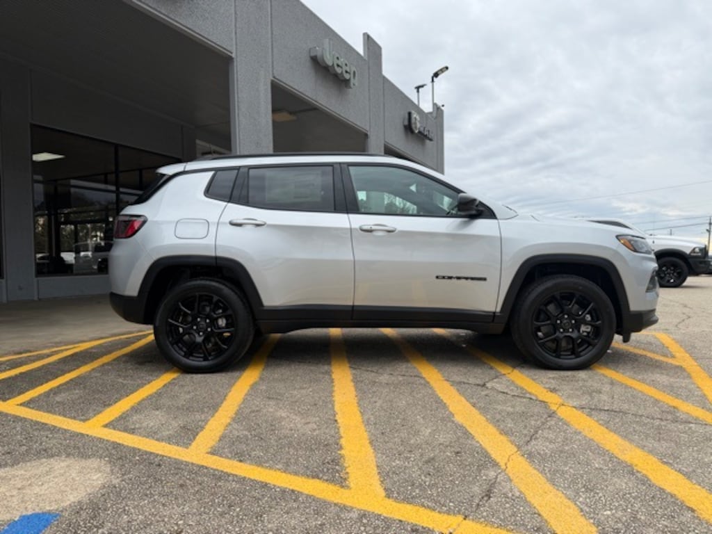New 2026 Jeep Compass LATITUDE ALTITUDE 4X4 Sport Utility