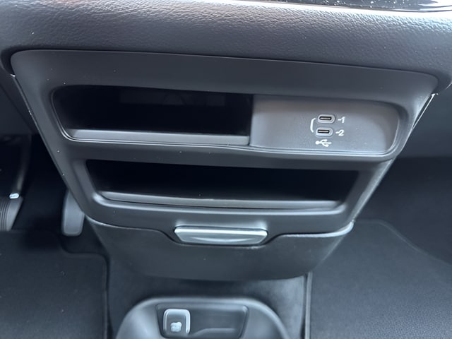 2026 Chrysler Voyager LX - Photo 30