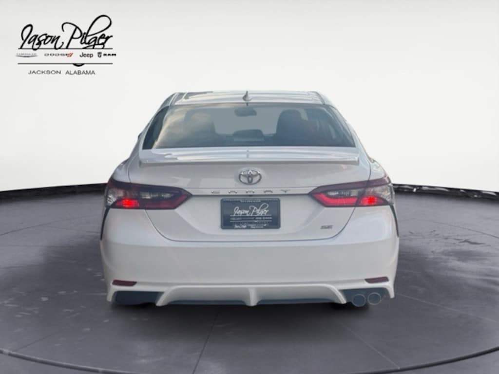 Used 2023 Toyota Camry SE Sedan