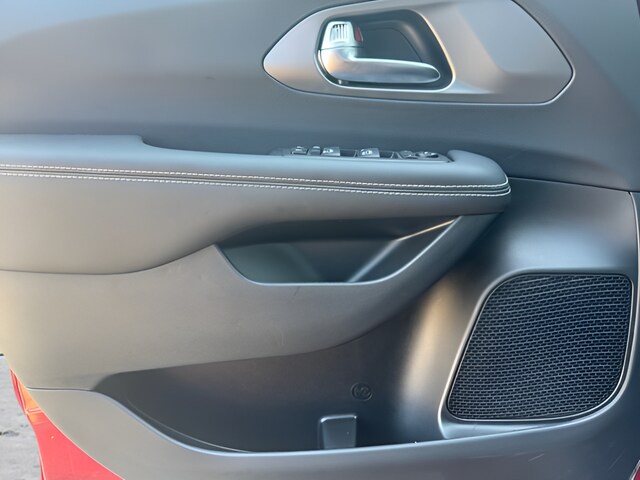 2026 Chrysler Voyager LX - Photo 23