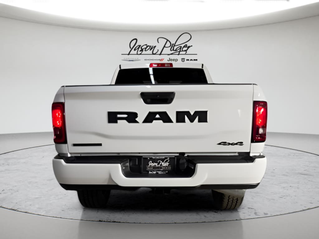 New 2026 Ram 2500 BIG HORN CREW CAB 4X4 6'4 BOX Pickup