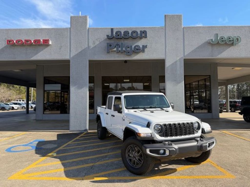 New 2026 Jeep Gladiator SPORT S 4X4 Pickup