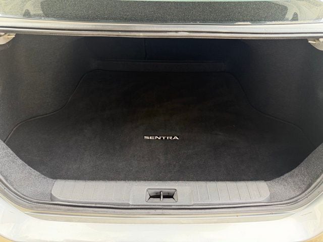 2022 Nissan Sentra SV - Photo 13