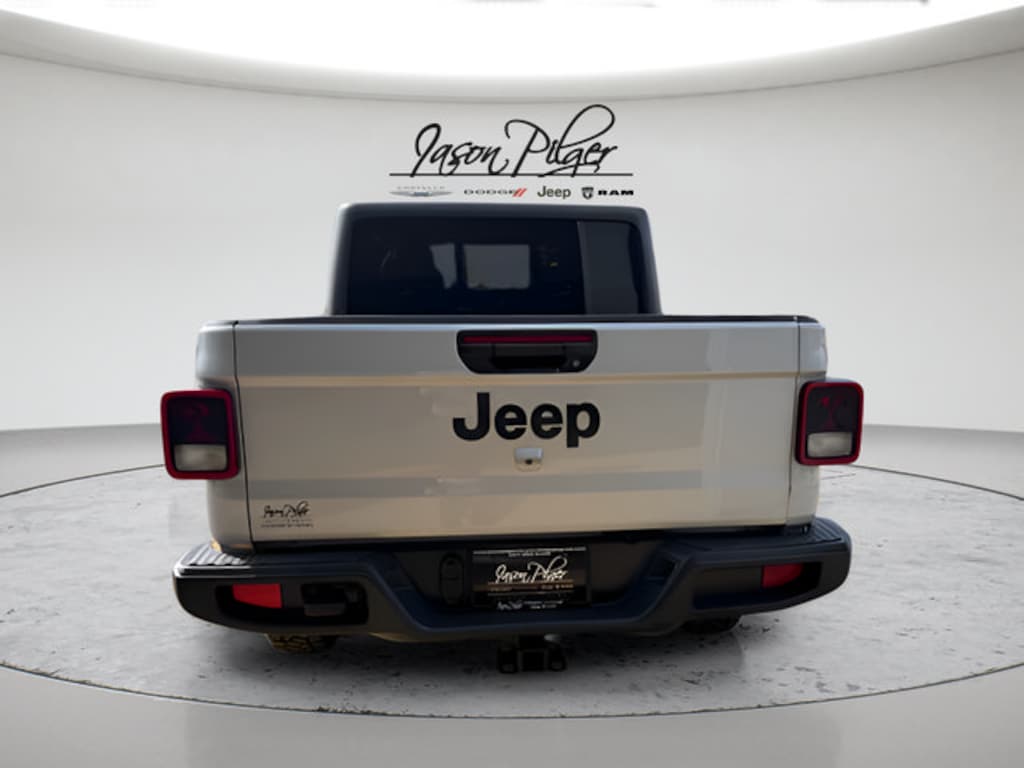 Used 2022 Jeep Gladiator Willys Truck