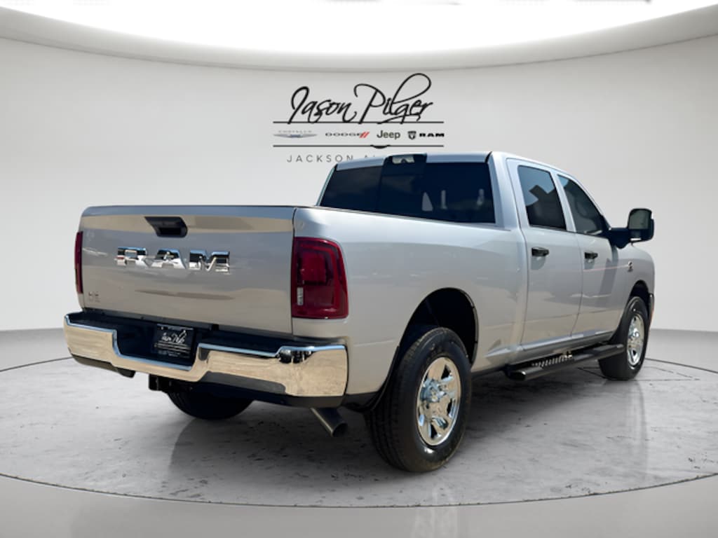New 2026 Ram 2500 TRADESMAN CREW CAB 4X2 6'4 BOX Pickup
