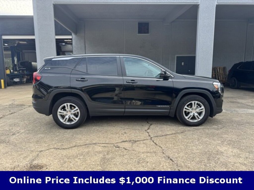 Used 2023 GMC Terrain SLE SUV