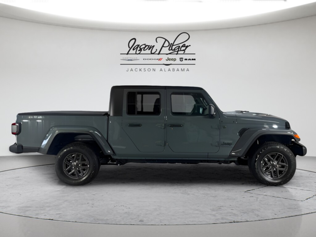 New 2026 Jeep Gladiator SPORT S 4X4 Pickup
