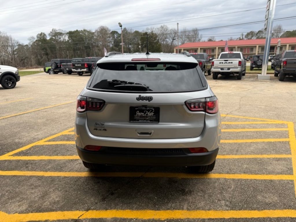 New 2026 Jeep Compass LATITUDE ALTITUDE 4X4 Sport Utility
