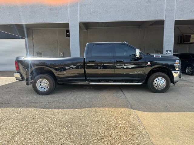 2025 Ram 3500 Laramie photo 2