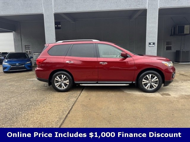 Used 2018 Nissan Pathfinder SV with VIN 5N1DR2MN0JC652041 for sale in Jackson, AL