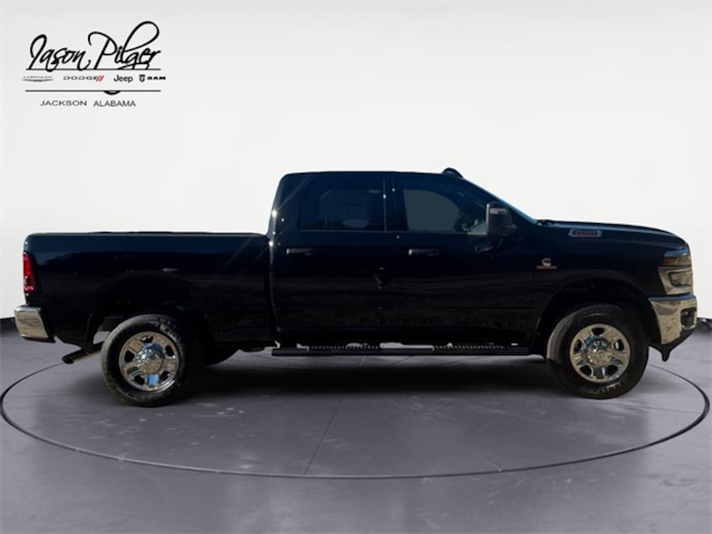 New 2026 Ram 2500 TRADESMAN CREW CAB 4X4 6'4 BOX Pickup