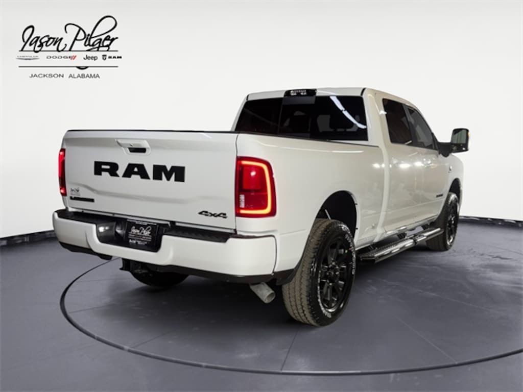 New 2026 Ram 3500 LARAMIE CREW CAB 4X4 6'4 BOX Pickup