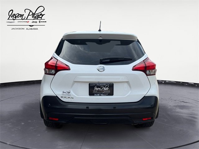 2020 Nissan Kicks S photo 4