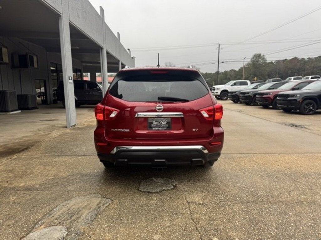 Used 2018 Nissan Pathfinder SV SUV