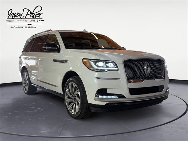 2023 Lincoln Navigator Reserve's photo