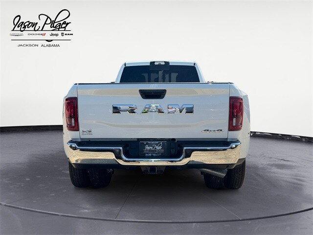 2026 Ram 3500 Tradesman photo 4