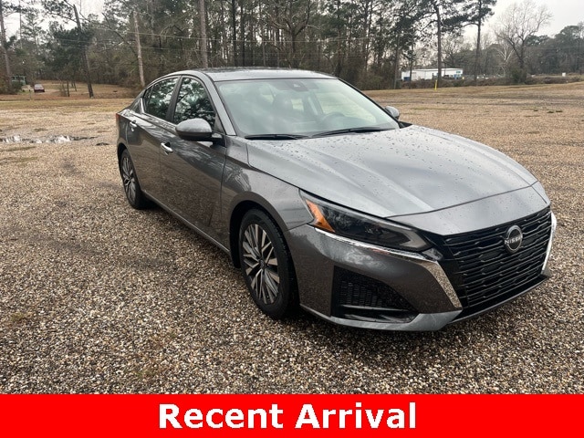 2023 Nissan Altima SV