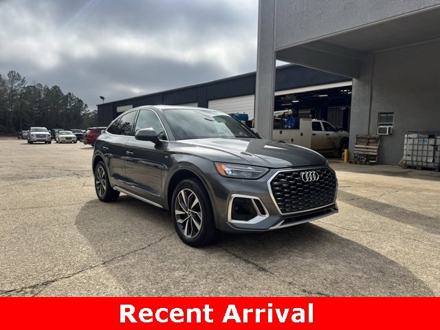 2022 Audi Q5 Sportback Premium Plus's photo