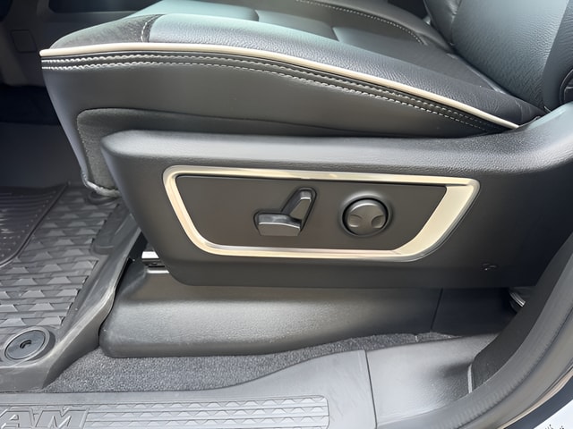 2026 RAM 1500 Laramie - Photo 18