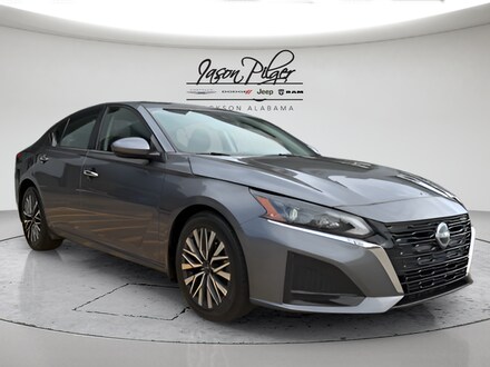2023 Nissan Altima 2.5 SV Sedan